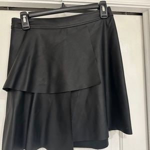 Black skirt never worn